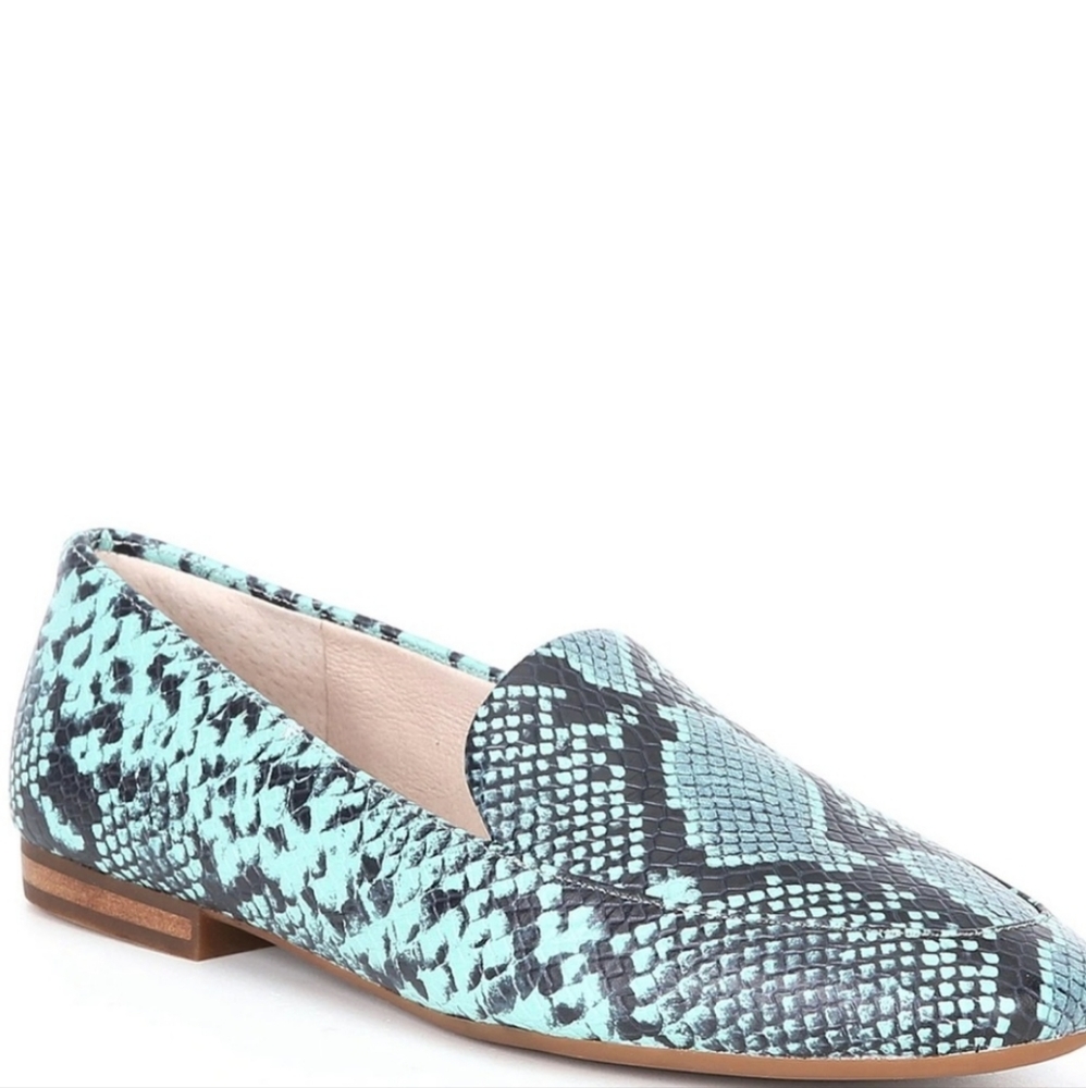 Gianni Bini | NWOT Macen Blue Snake Print Loafers